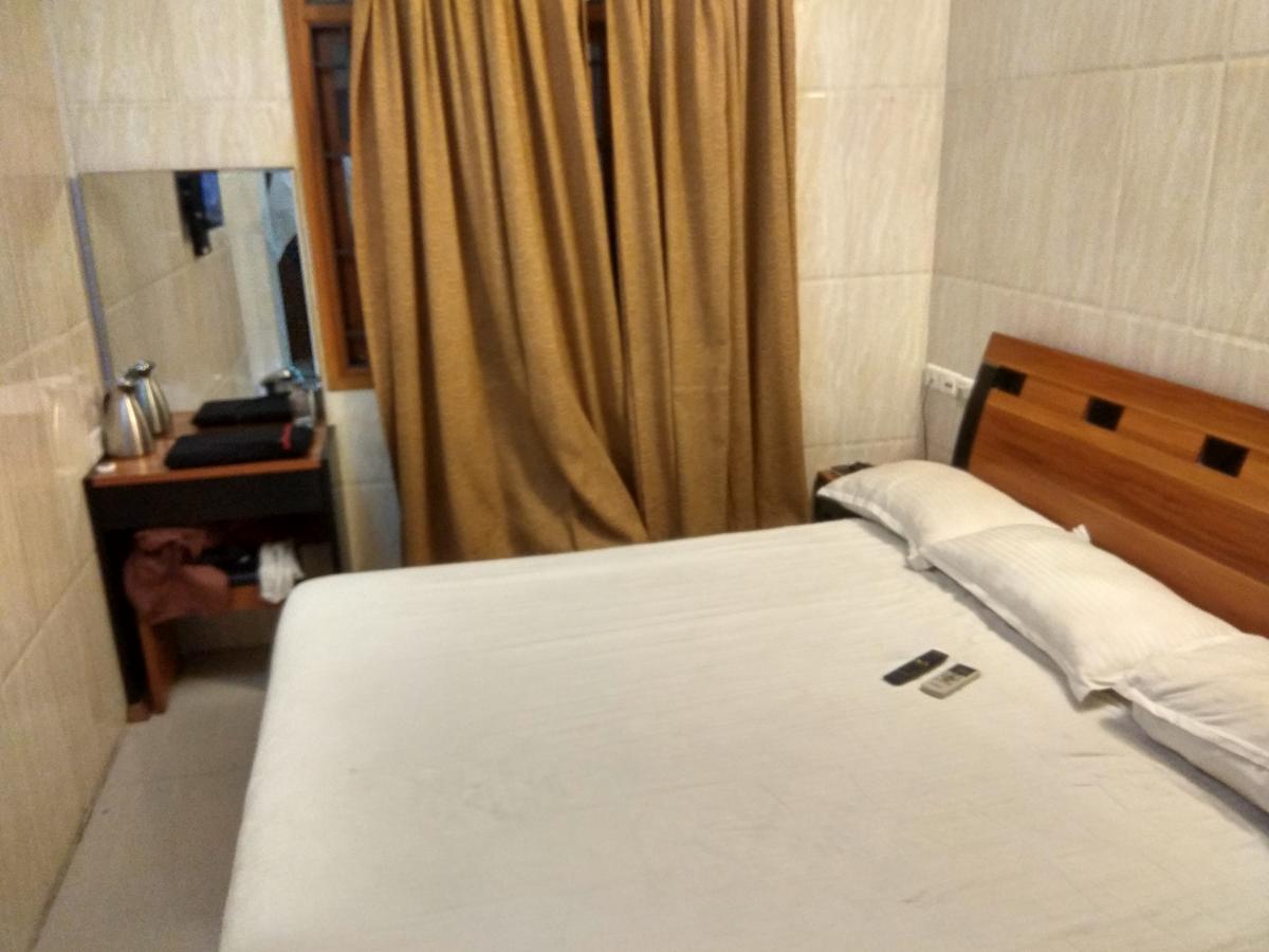 Grand Galaxy Hotel Chennai Exterior photo